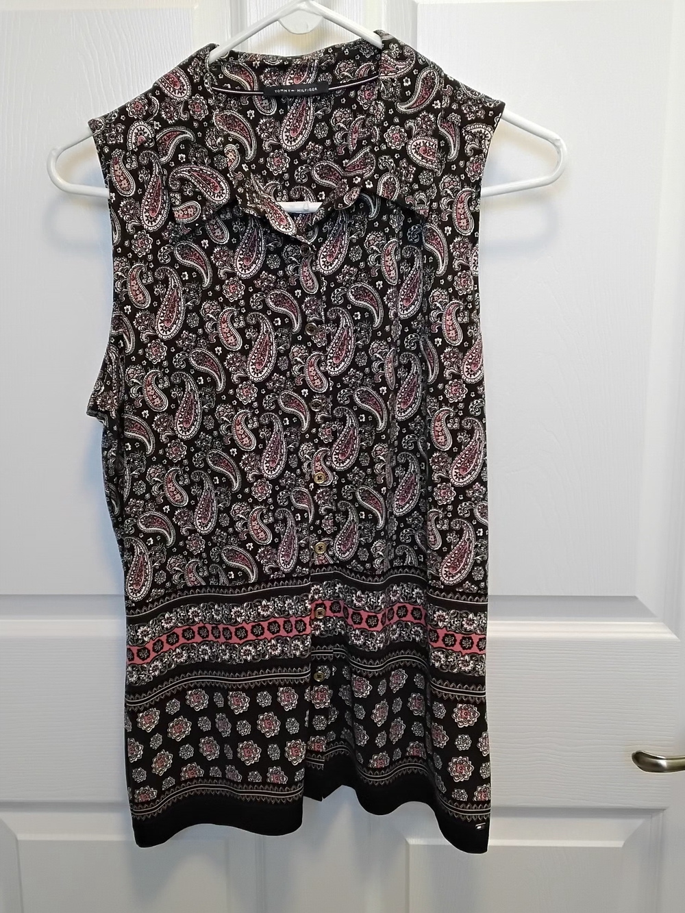 Tommy Hilfiger Black Paisley-Print Sleeveless Collared Blouse